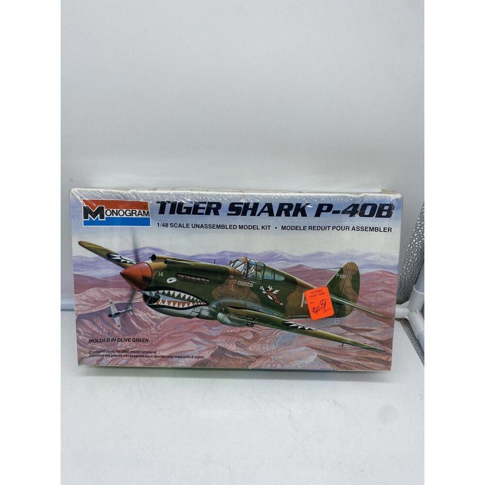 MONOGRAM 1:48 SCALE PLASTIC AIROPLANE MODEL TIGER SHARK P-40B 1985 NEW SEALED